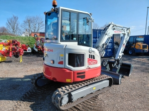 MINI-PELLE (3.5T) TAKEUCHI TB335R LSA STANDARD PRIX DESTOCKAGE