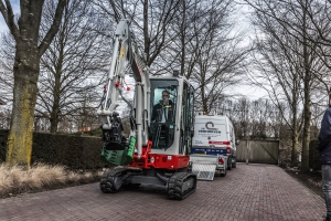 Takeuchi TB225 MINI PELLE