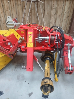 Faucheuse arrière Pöttinger Novacat 302