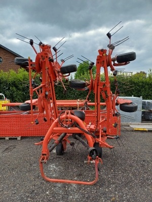 Faneuse Kuhn GF8702