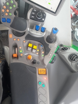 Deutz-Fahr Agrotron 6230 TTV Warrior