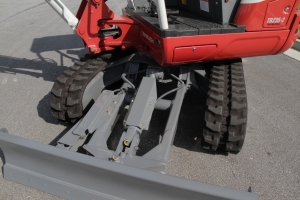 Takeuchi TB235-2 MINI PELLE