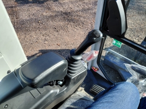 MINI-PELLE (3.5T) TAKEUCHI TB335R LSA STANDARD PRIX DESTOCKAGE