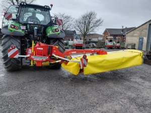 Faucheuse arrière Pöttinger Novacat 302