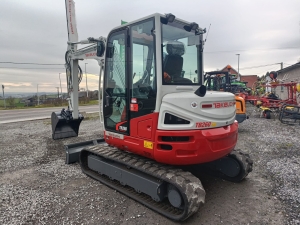 Mini-Pelle Takeuchi TB260 LSA Compleet