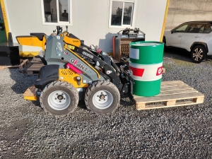 Chargeur Skid Giant GS900