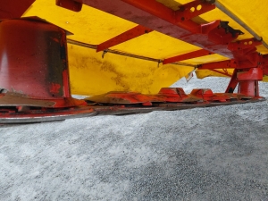 Faucheuse arrière Pöttinger Novacat 302