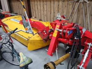 Faucheuse arrière Pöttinger Novacat 302