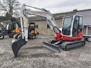 Photo de Mini-Pelle Takeuchi TB260 LSA Compleet